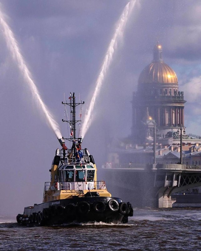 Фестиваль ледоколов начнется 30 мая в Петербурге