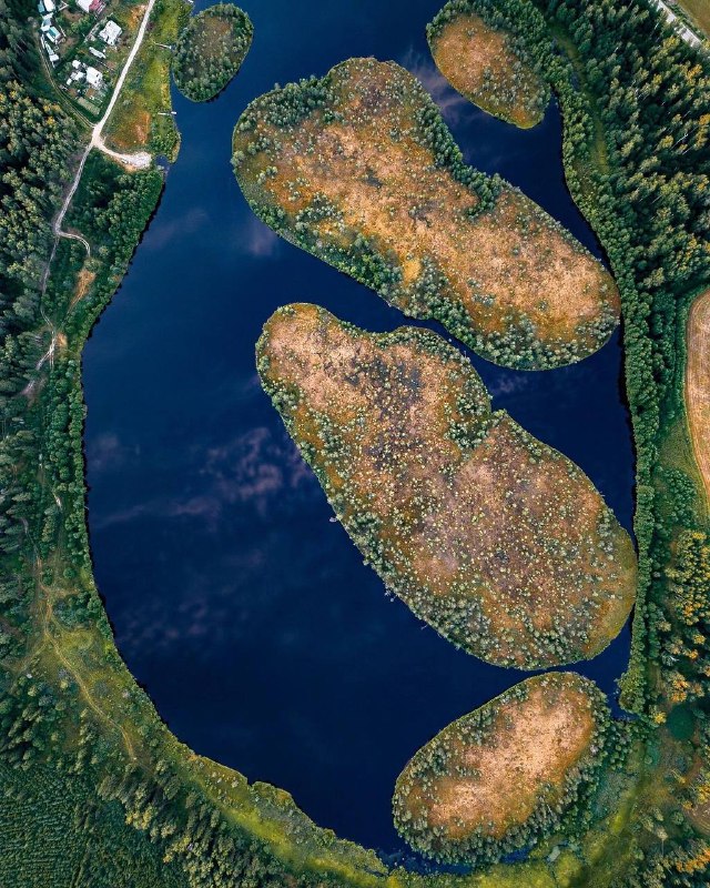 Озеро с плавающими островами в Ивановской области