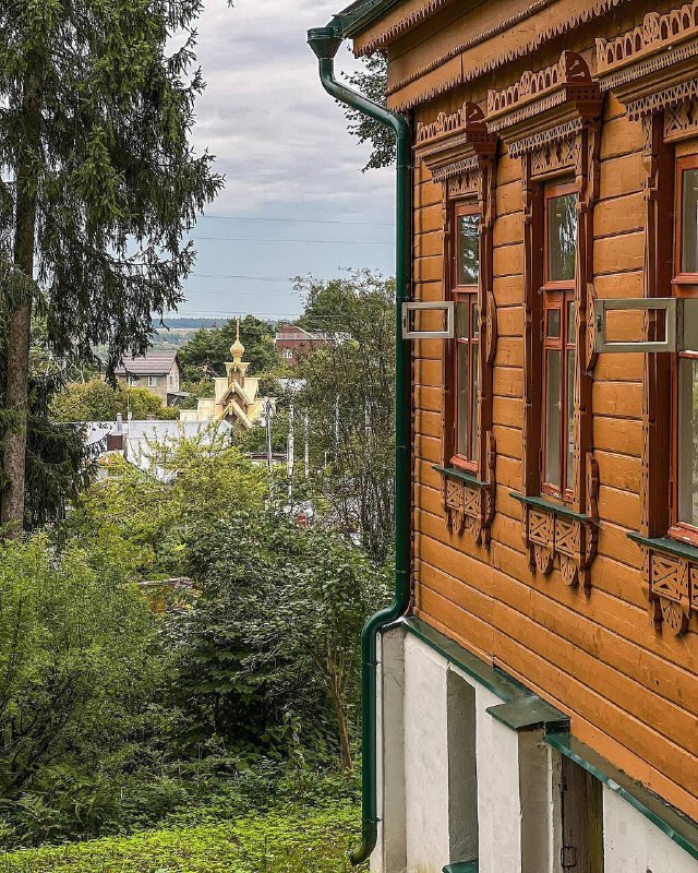 Деревня Дунино - это дом-музей Пришвина, древнее городище и памятники Великой Отечественной